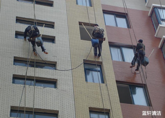 沙坪壩外墻清洗公司